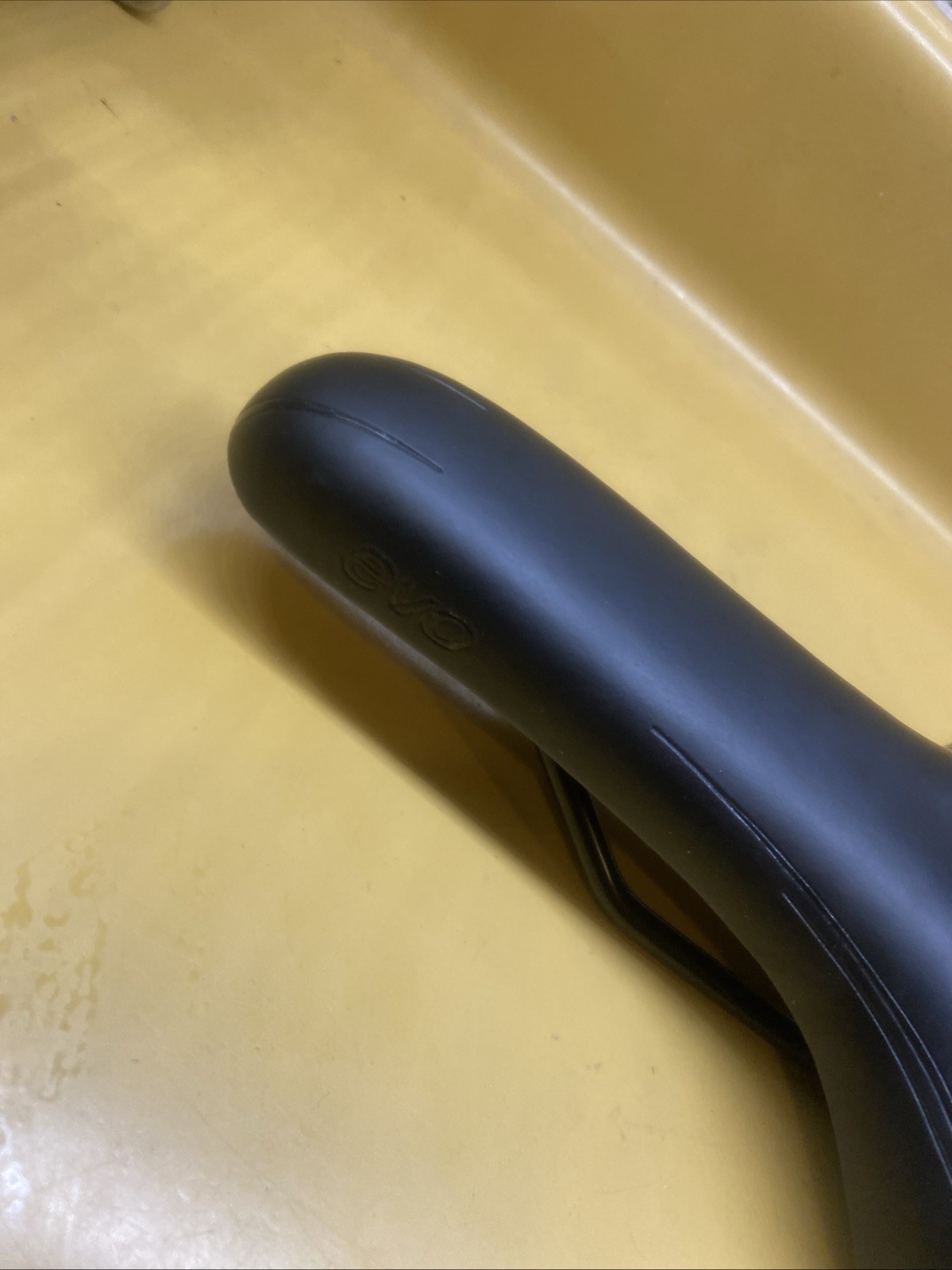 Black EVO 270mm X 160mm Steel Rail Saddle