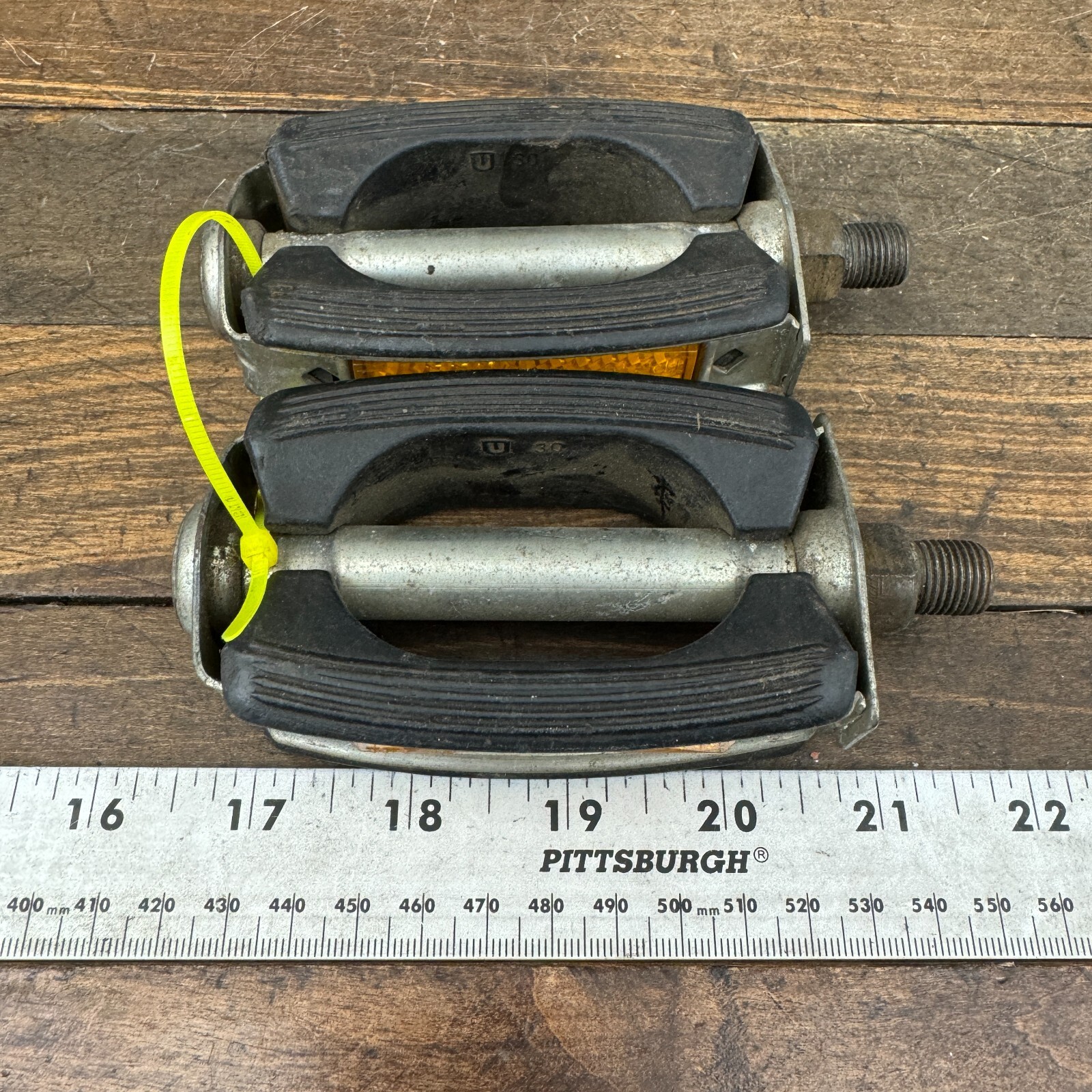 Vintage Schwinn Bow Pedals 1/2 in Union U30 Block Stingray 60s 70s K10490 A2