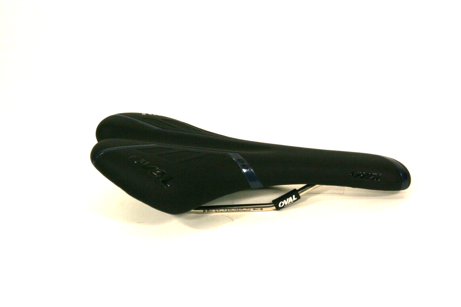 Oval Concepts 600 Saddle 130 x 280 mm CroMo/Ti rails Black & Blue