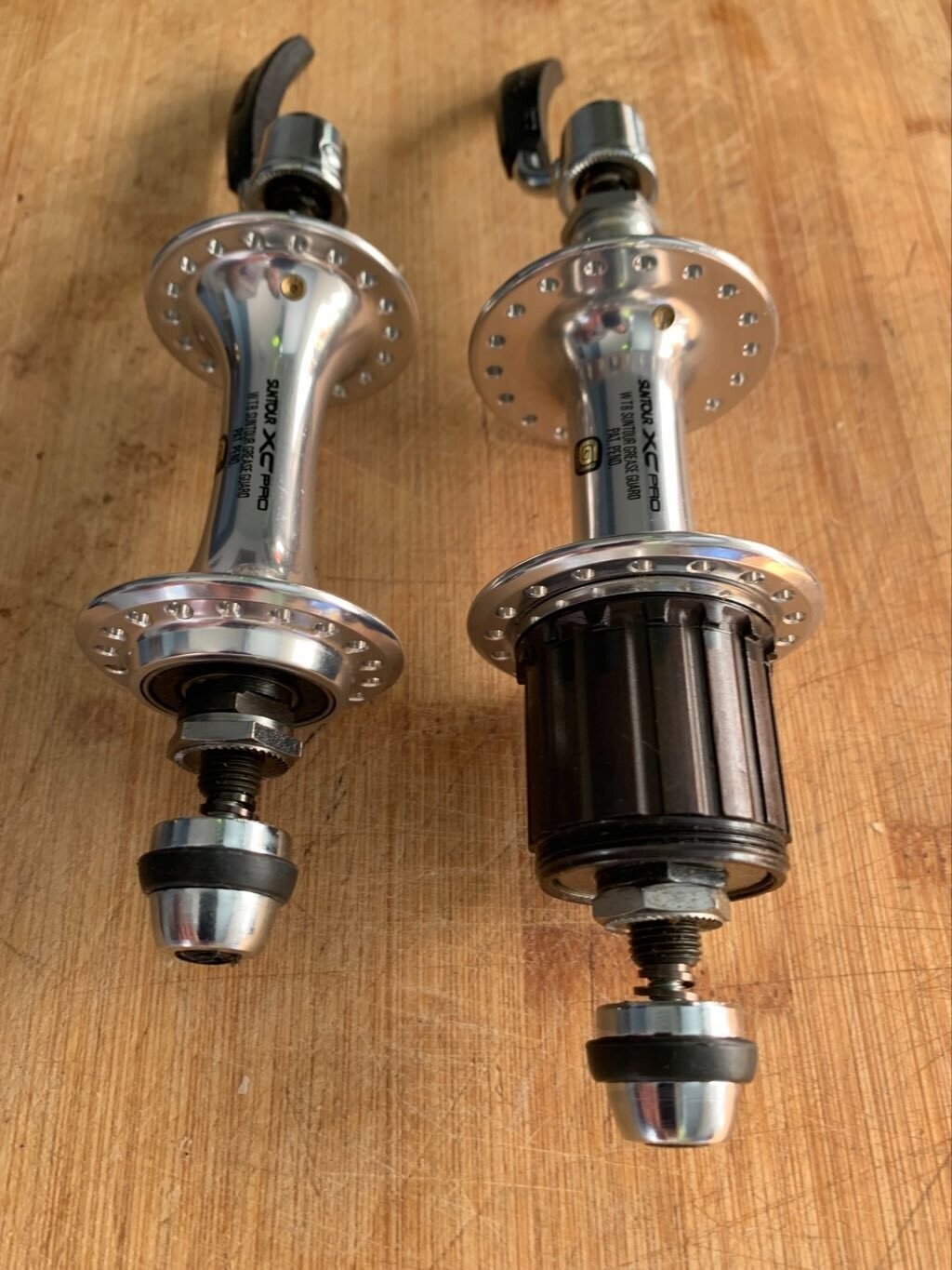 New NOS Suntour XC PRO Wtb Grease Guard hub set 7speed 36 holes quick release