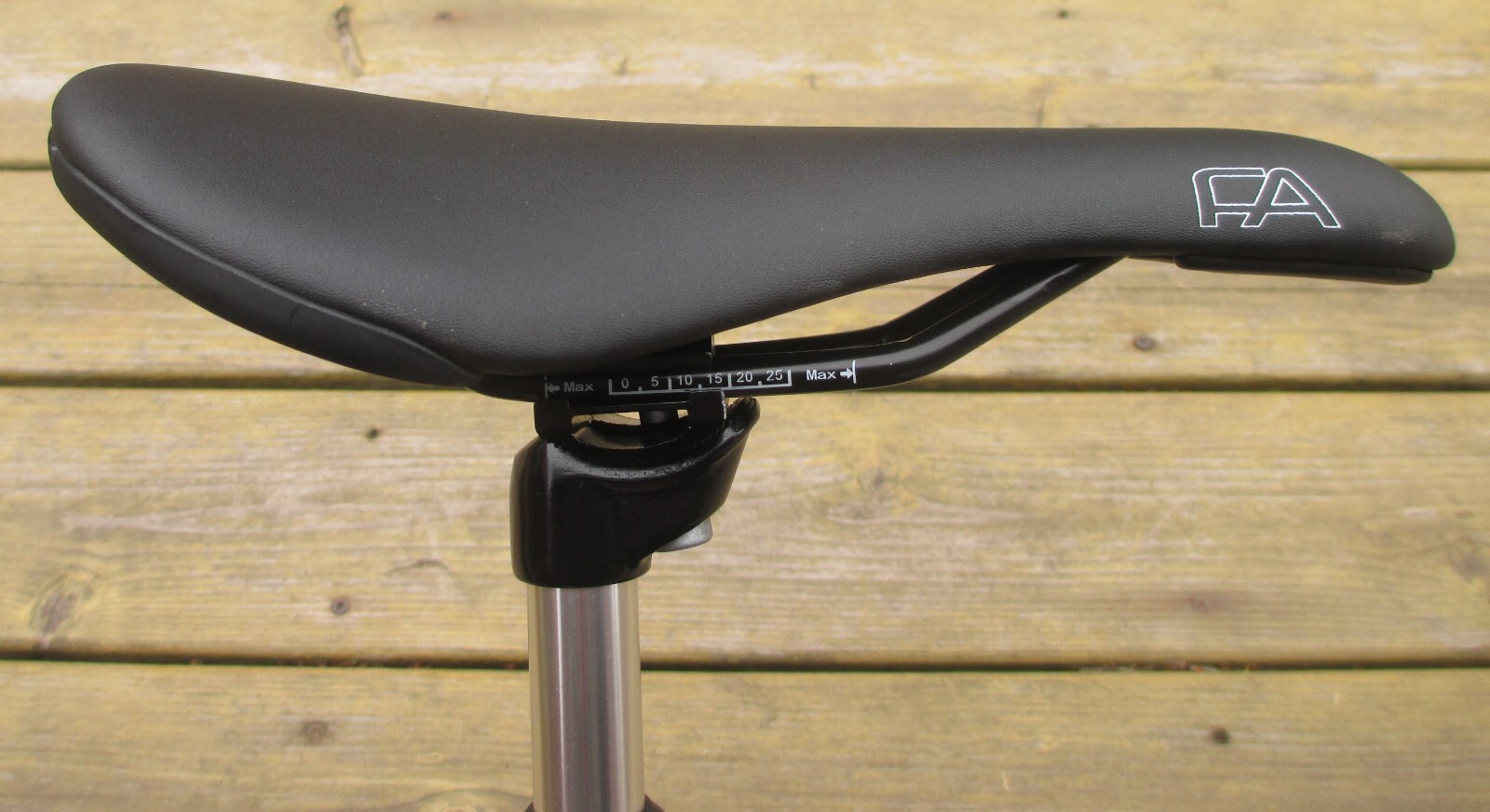 Free Agent Street BMX Bike Saddle Bicycle Seat Padded Standard Rail Mount New