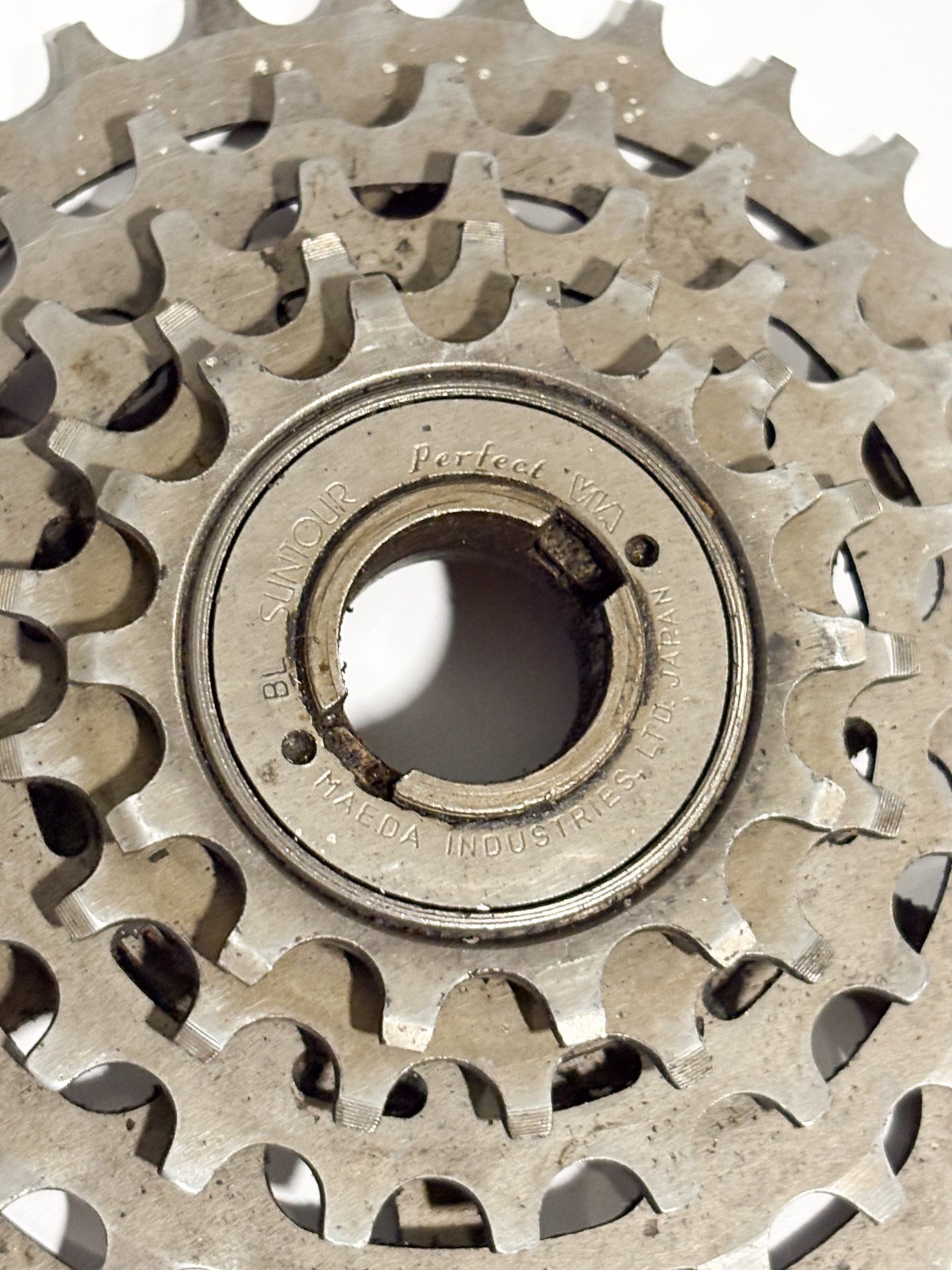 SUNTOUR PERFECT JAPAN 5 speed freewheel 14 TOOTH 32 TOOTH RATIO WIDE TOURING WI