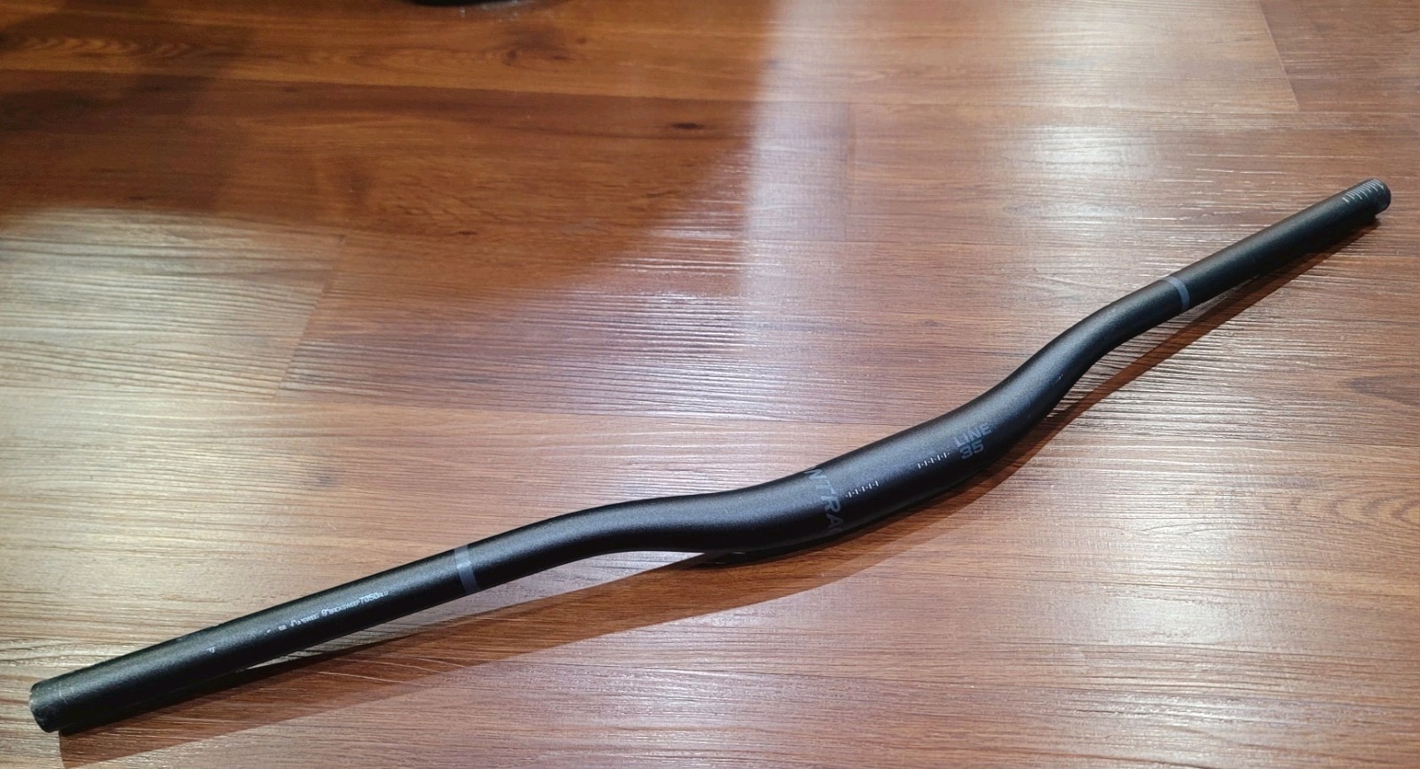 Bontrager Line 35 MTB Handlebar 35/22.2mm 77cm 9° Backsweep