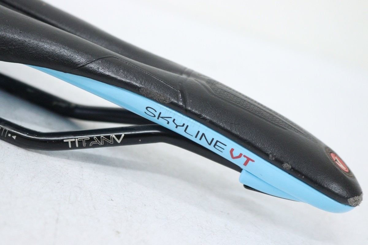 ASTUTE SKYLINE VT Saddle TITANV