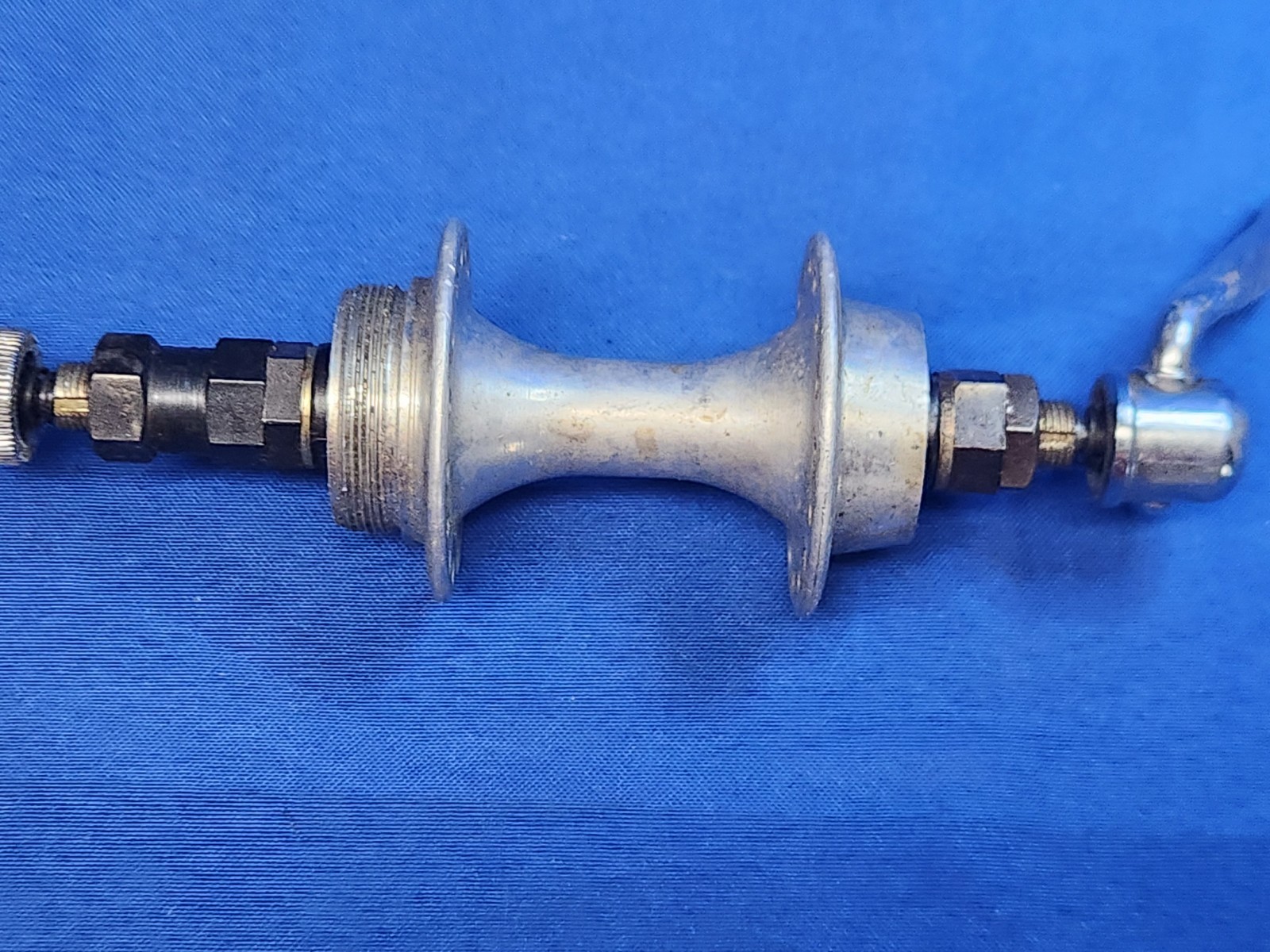 1990’s road rear hub Sachs Maillard Rival 7000 France 32H Quick Release