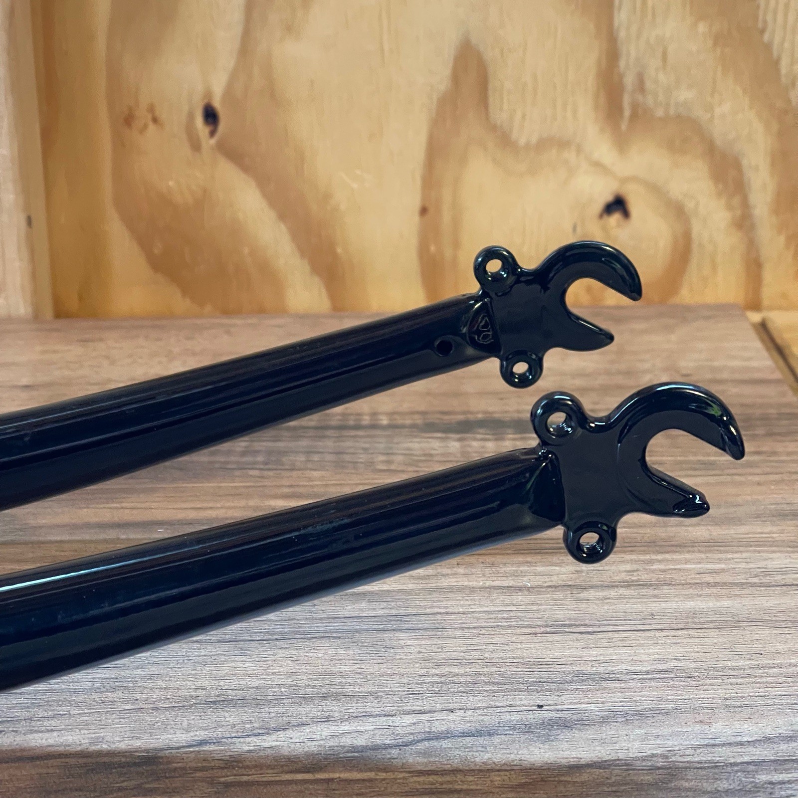 1 1/8 Threadless 700C Chromoly Touring Gravel Fork Rim Brake Black Wide Crown