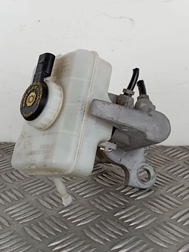AUDI A5 8TA 15-15 BRAKE MASTER CYLINDER 4G2 611 021