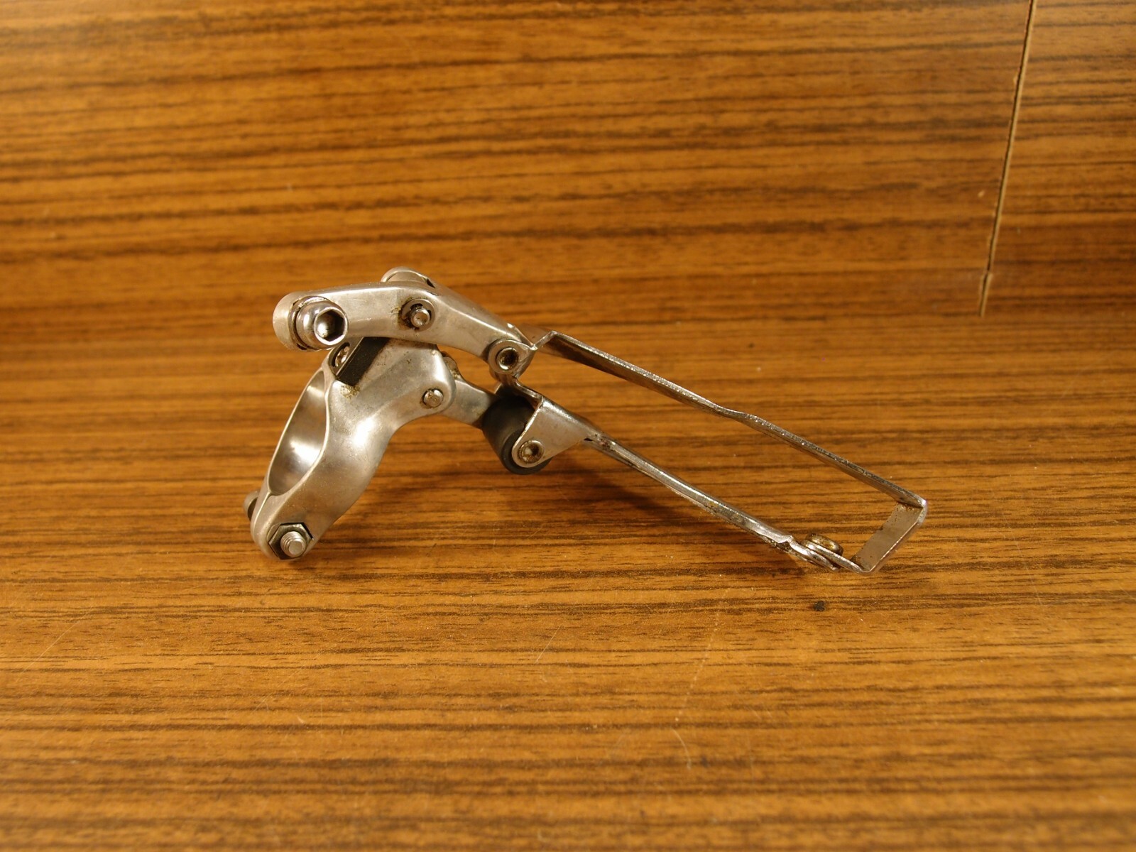 1987 MTB front derailleur Shimano Deore Alpine FD-MT60 VIA Japan bottom 28.6 mm