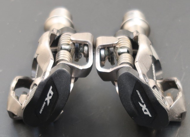 Shimano Deore XT PD-M8100 SPD clipless mountain bike pedals with new cleats