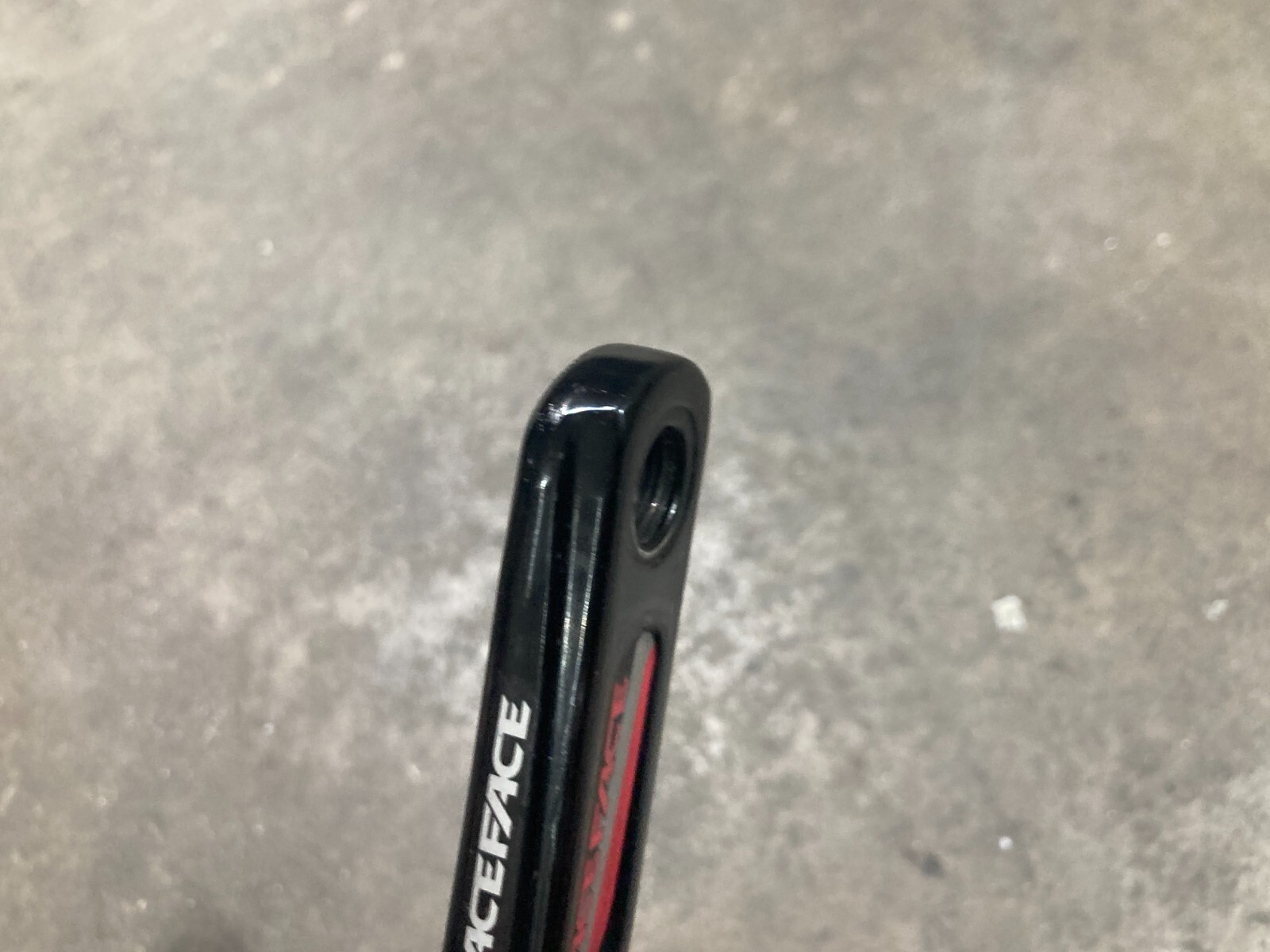 Race Face Evolve Cranks Single 30T Narrow-Wide Chainring 175mm Crankset MTB Red