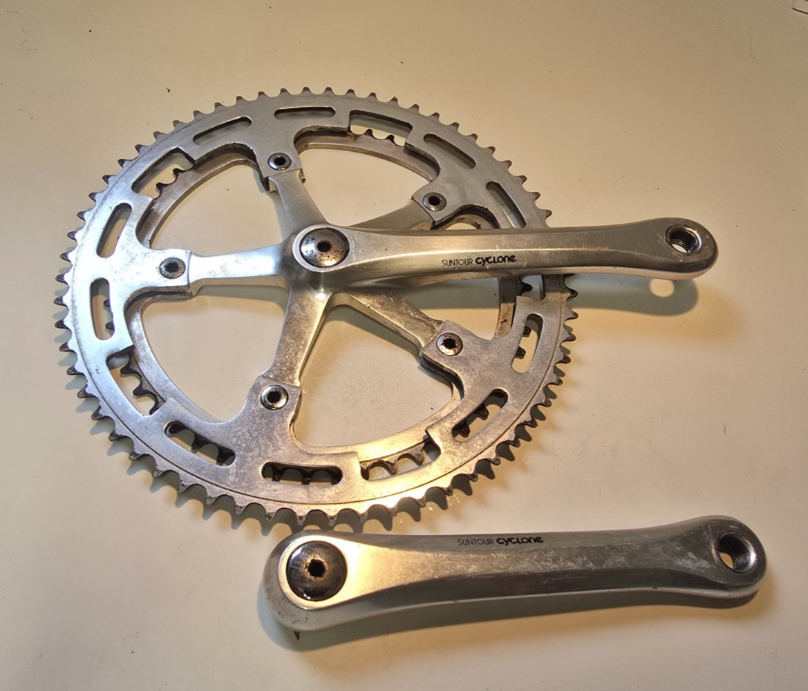 SUNTOUR CYCLONE CRANKSET DOUBLE 62-52 TOOTH 172.5 MM ARMS 6, 7, OR 8 SPEED