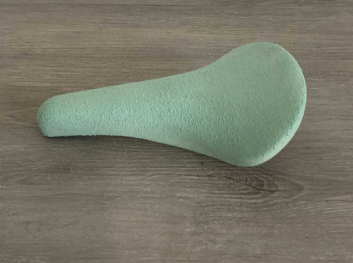 VELO ROAD BIKE SADDLE BIANCHI GREEN 324 GRAMS 150 MM X 275 MM