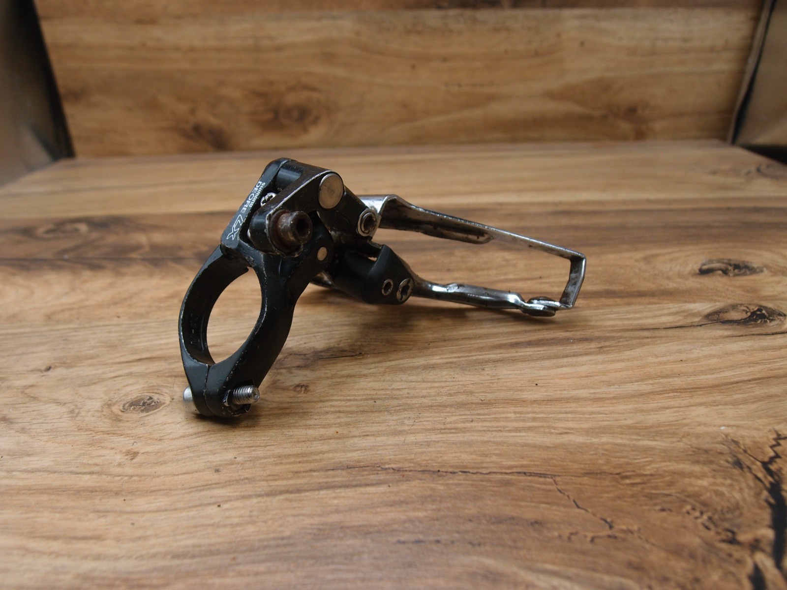 1995 front derailleur MTB Shimano Deore LX FD-M565 VIA Japan 31.8 mm bottom pull