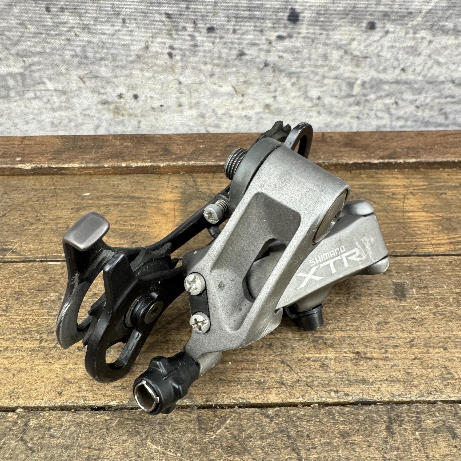 Vintage Shimano XTR Rear Derailleur Short Cage Bolt-On Gray MTB Bike 195g