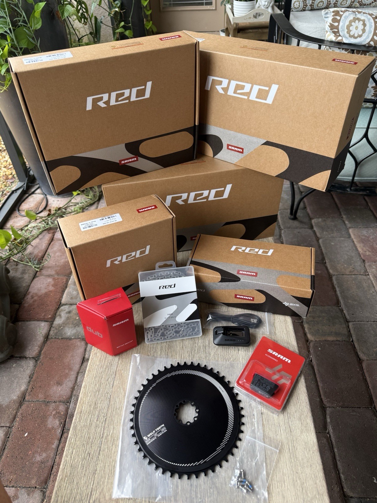 NEW SRAM Red AXS E1 12-Speed Electronic Groupset, NEW IN BOXES, 167.5mm, 10-28