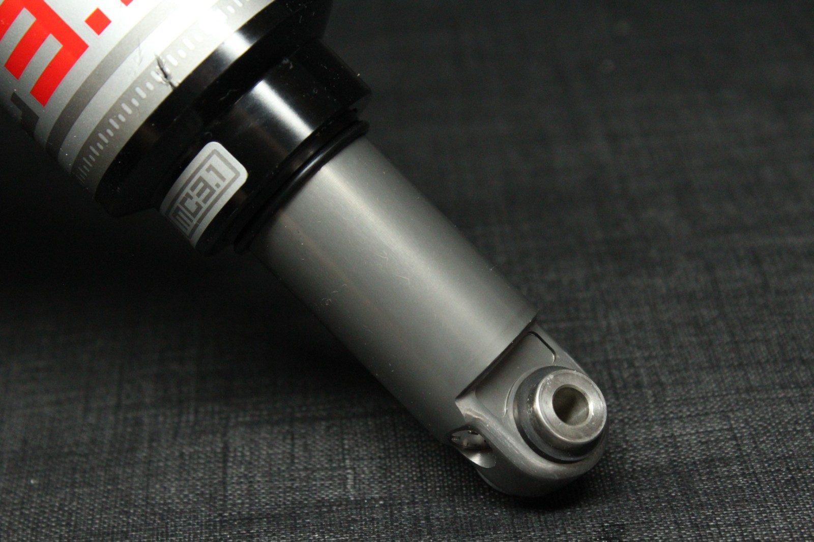 Rock Shox MC 3.1, 63mm x 1.5″ Rear Shock Motion Control SRAM ,Mountain MTB