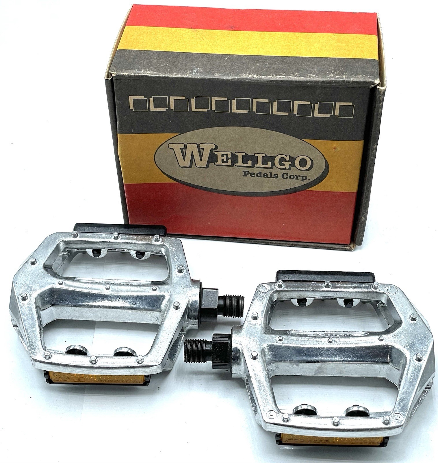 Wellgo LU-313 BMX Pedals 1/2″ Silver Platform Freestyle Vintage NOS NIB