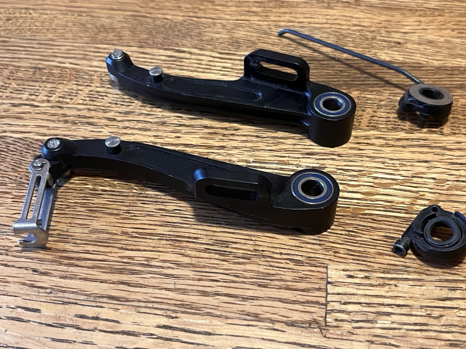 Vintage Avid Black Ops V-brake, partial