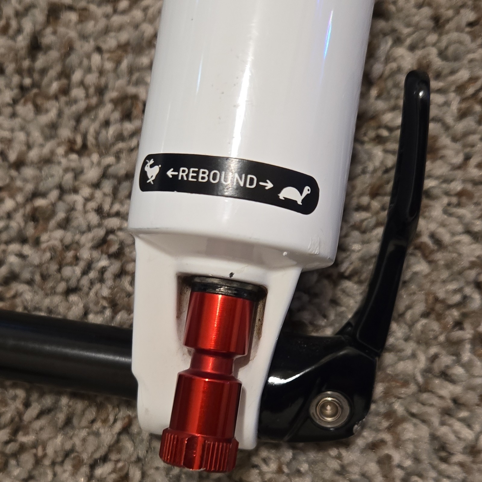 RockShox Sektor RL 26in 150mm Solo Air Lockout Rebound 1 1/8 White
