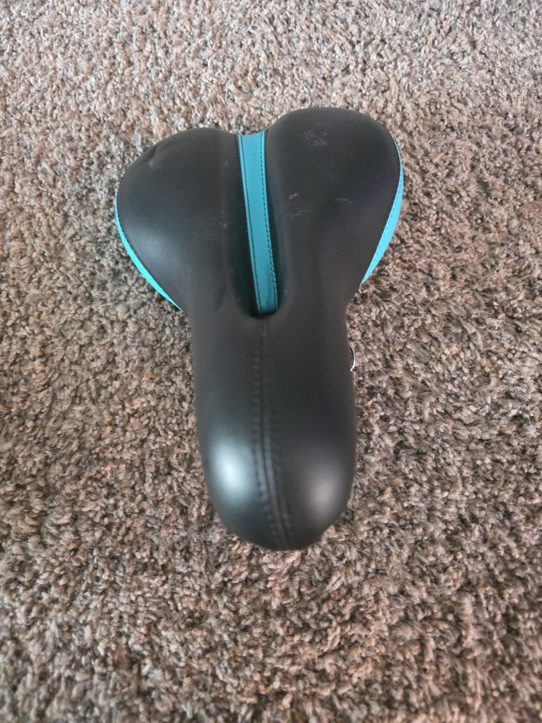 Alliance Black Saddle W/turquoise Polyurethane Foam. VGC!