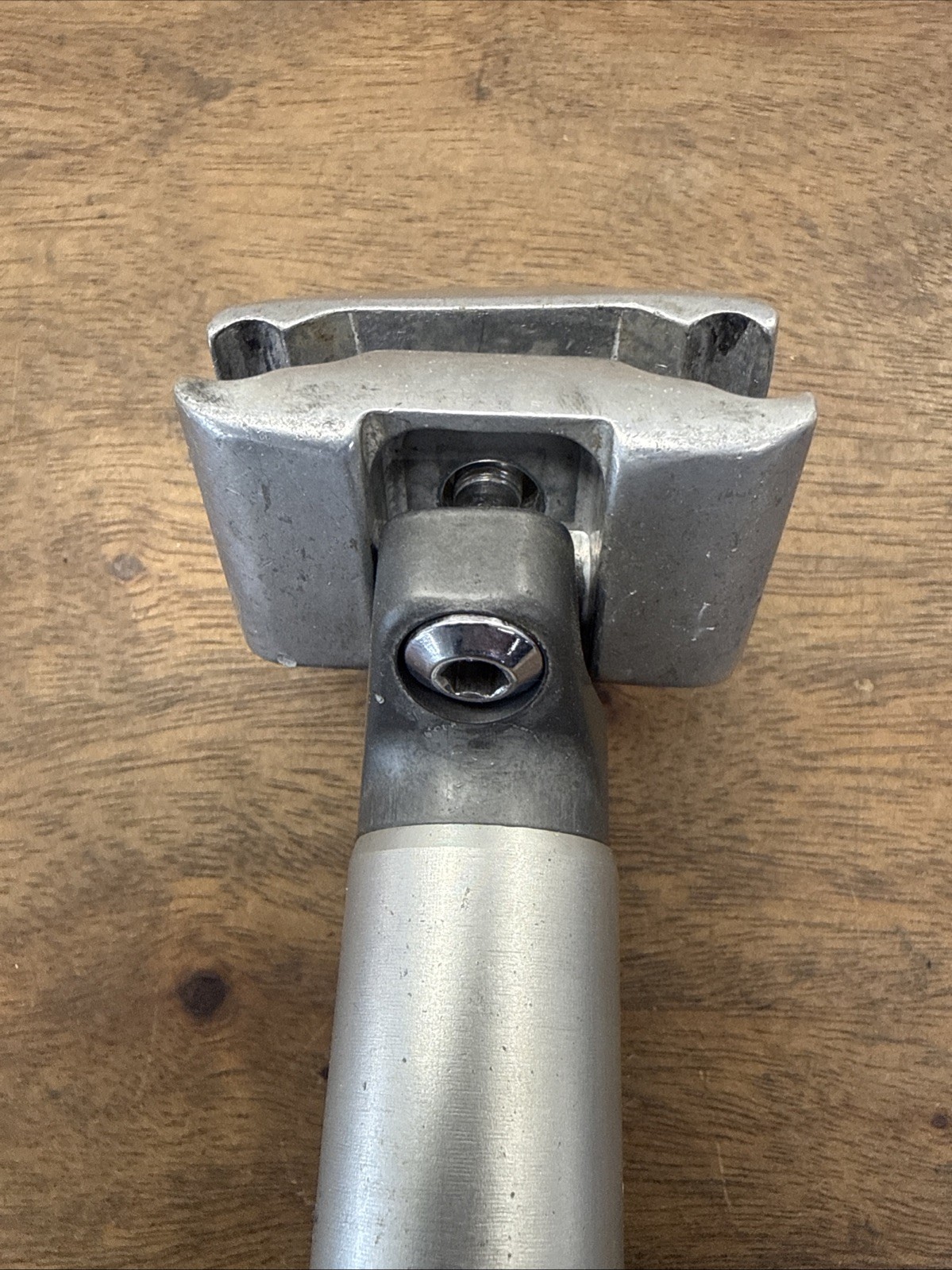 Suntour XC 9000 Vintage Mountain Bike Seatpost 27.2mm 300mm Japan