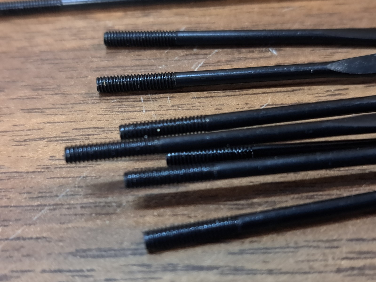 DT Swiss Spokes / NAE / 2.0 | 1.1 | 3.2 / 293mm / Back / Aero / 10 count