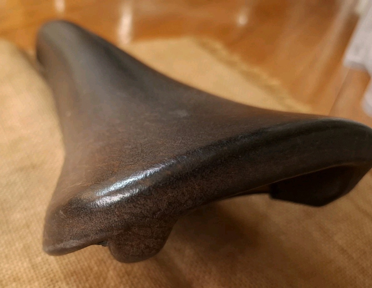 Vintage Concor Supercorsa Superleggera Confort Saddle Alloy Rails 290g. VGC