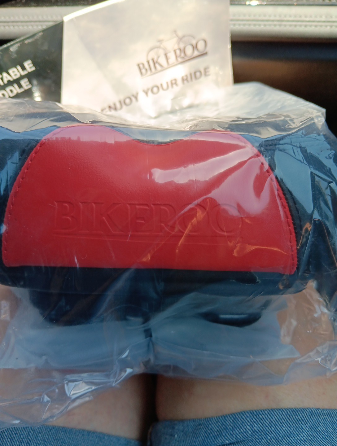 Bikeroo Comfortable Bike Saddle Seat for Women Thick Foam Black/Red NEW Sealed
