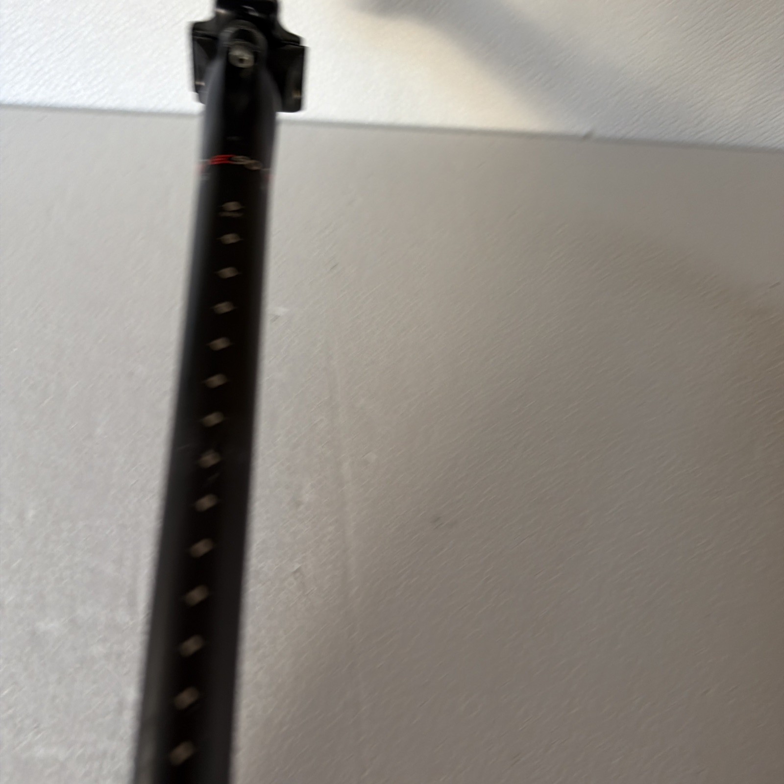 Easton EC90 Zero Seatpost 31.6mm Diameter and 400mm Length. Carbon Fiber