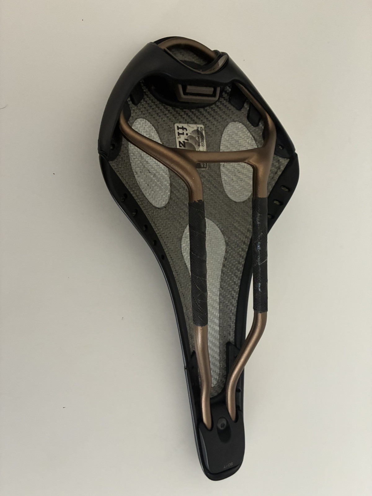 fi’zi:k Kurve Snake Carbon Fiber Road Bike Saddle/Seat Black MPN K000001691
