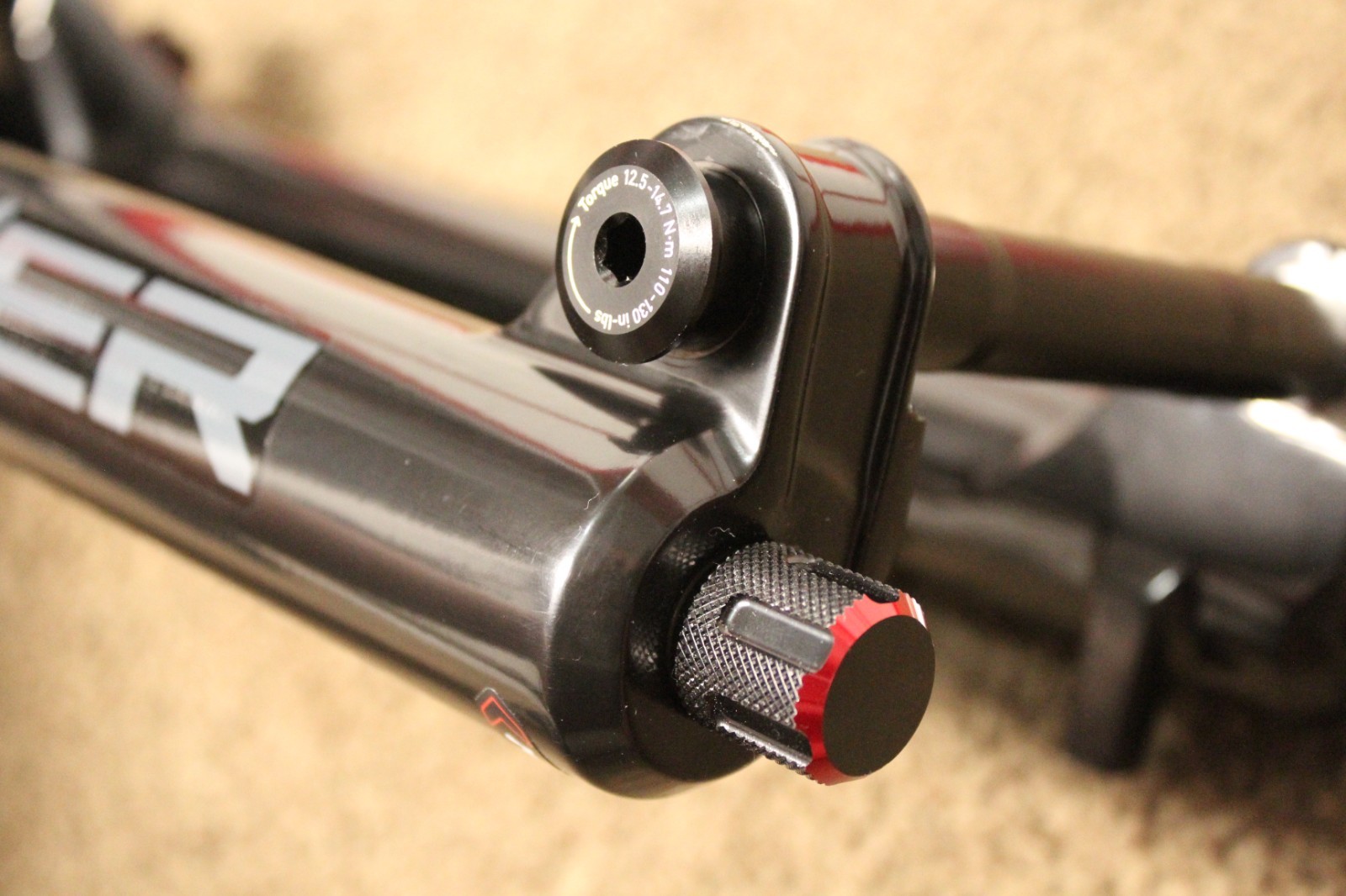 NEW RockShox BoXXer Suspension Fork 29″ 200mm 20x110mm DH Downhill Straight MTB