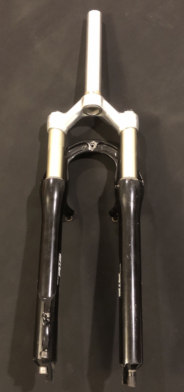 Rock Shox SID XC Hydra Air 1-1/8” 63mm Travel Mountain Bike Fork Rim/Disc Black