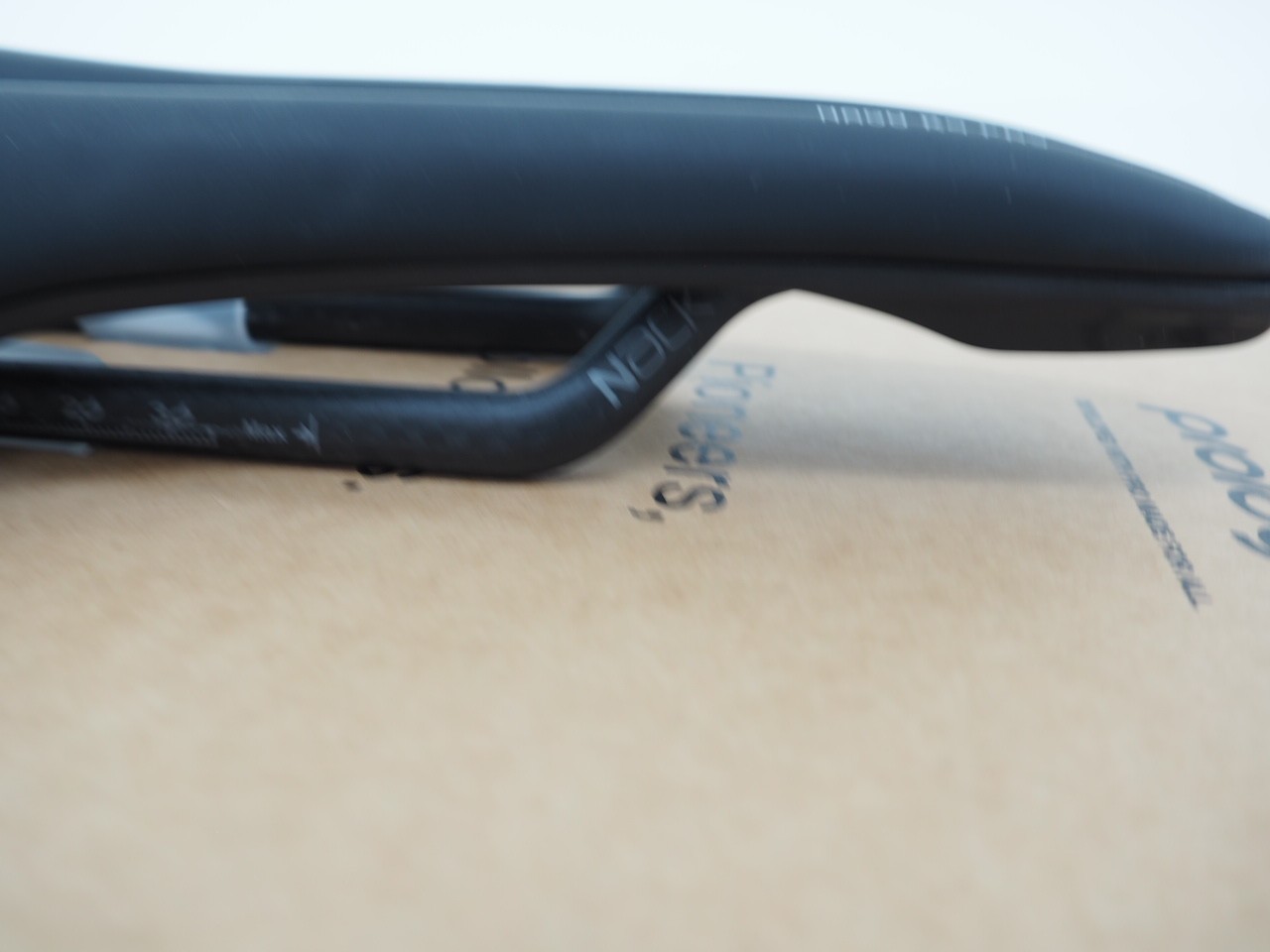 New! Prologo Nago R4 PAS Bicycle Saddle Nack 7×9 Carbon Rails 147 x 245mm Black