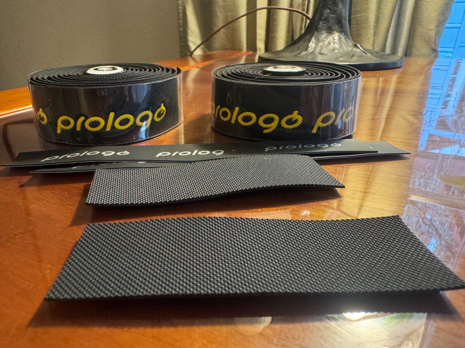 Prologo One touch gel bar tape black and yellow