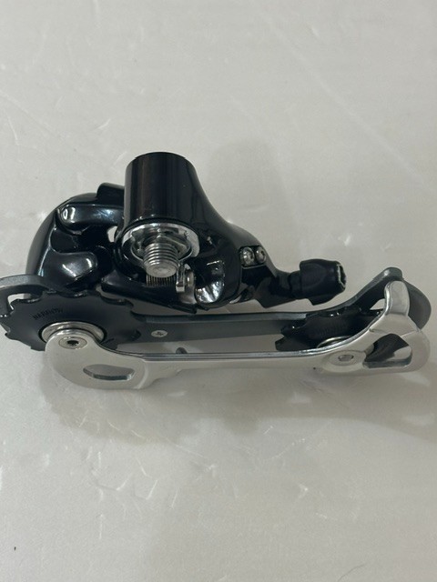 Shimano 105 5600 Rear Derailleur 10 Speed, Long Cage New Take Off. Retail $110