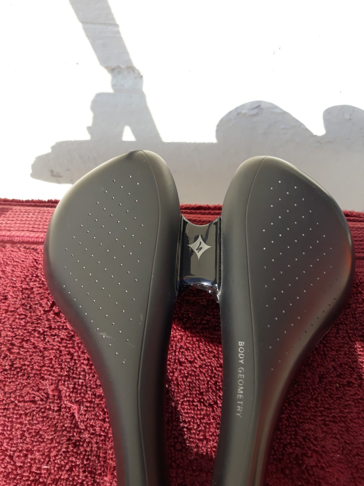 168mm Specialized Oura Pro Carbon Rail Road Saddle 208g Gravel Road Race 168mm