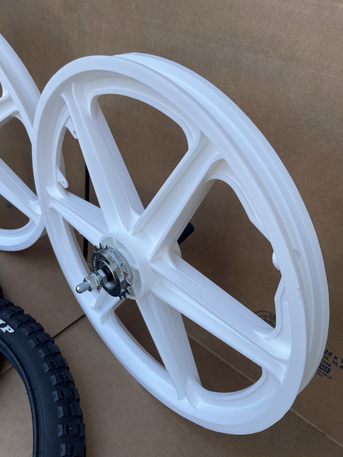 20″ Bicycle Plastic WHITE 6-spoke Mag Wheels Motocross Tires Set GT Rims BMX