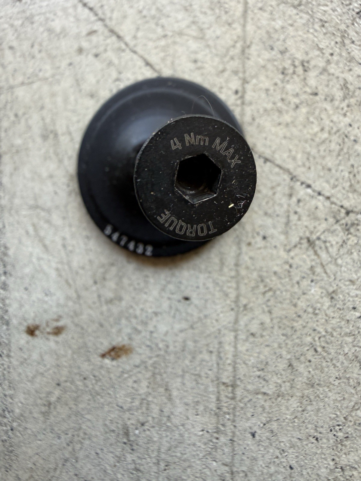 Trek Bontrager Headset Top Cap 1-1/8″ with Bolt 4Nm 547432