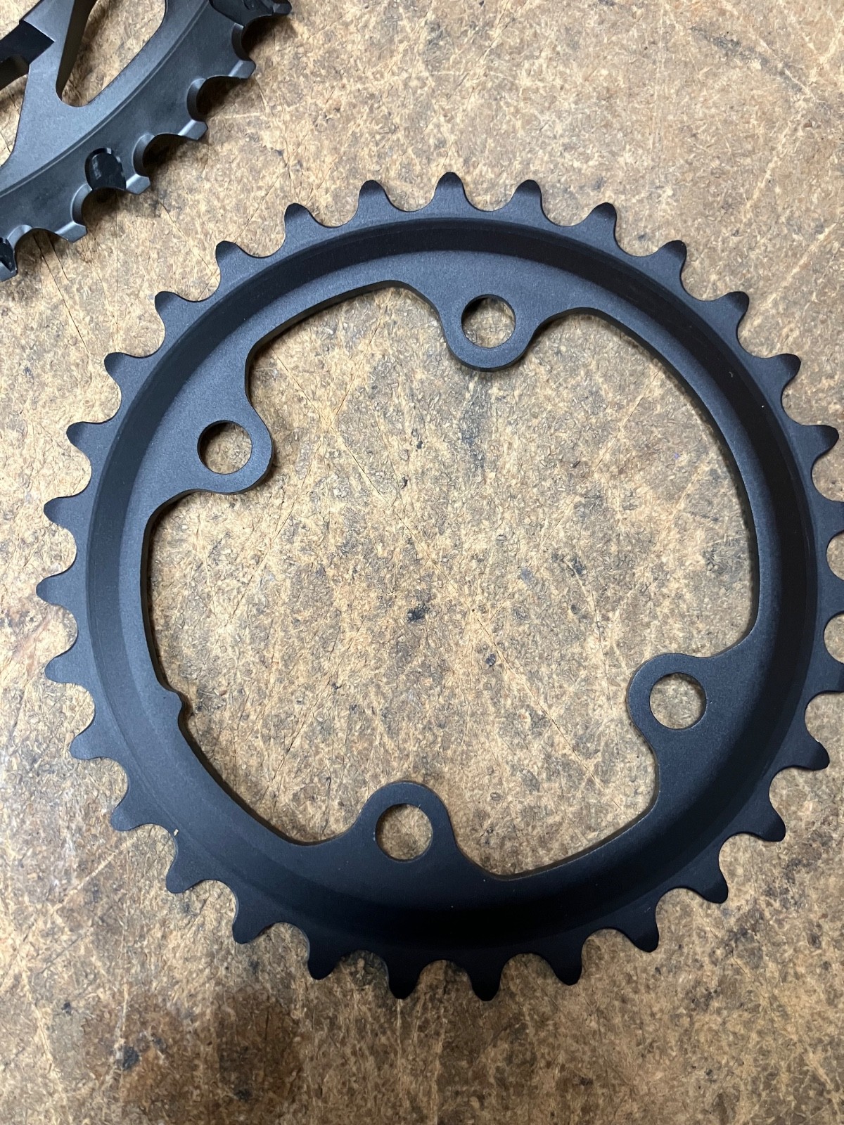 SHIMANO GRX 12 speed Chainring 48 and 31 tooth FC-RX820-2 Crankset