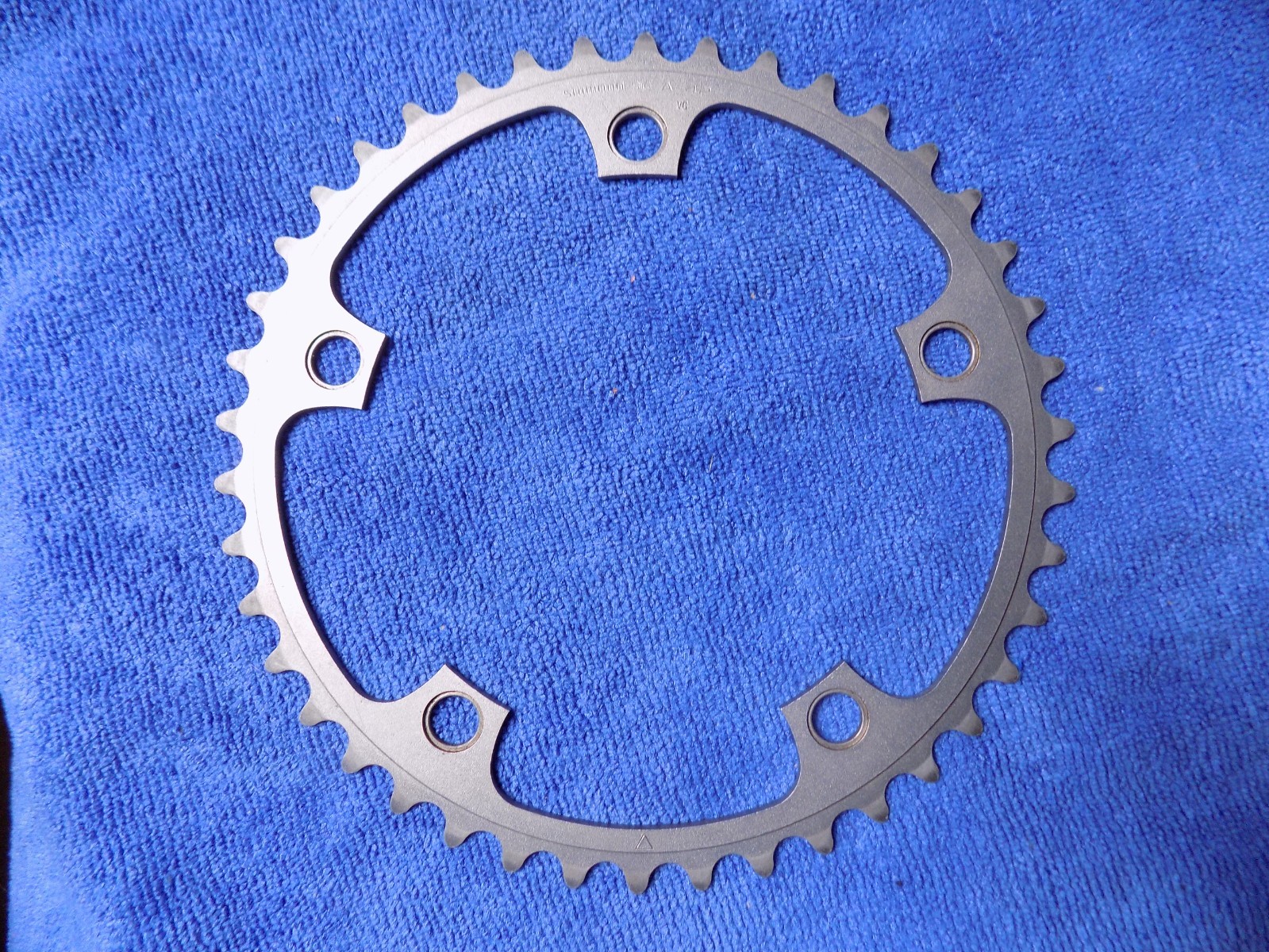 VNTG SHIMANO DURA-ACE 7400 CHAINRING 130MM BCD SG A-42T BEIGE USED IN GOOD COND