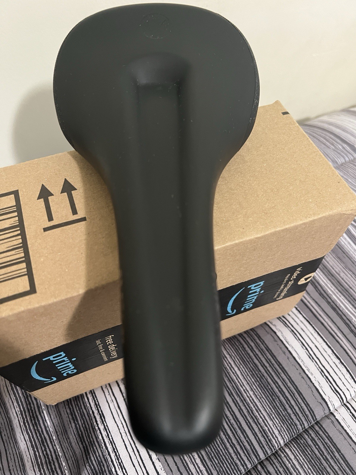 Specialized Henge Black Bike Saddle Seat 143mm, 7×7 Titanium rails
