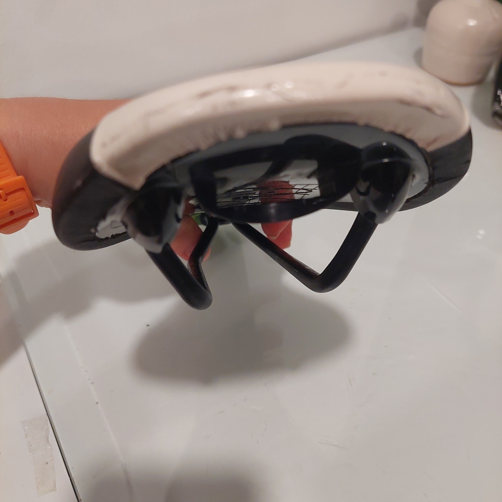 Fizik Tundra 2 Saddle Manganese Hollow Rails Black Green White Handmade In Italy