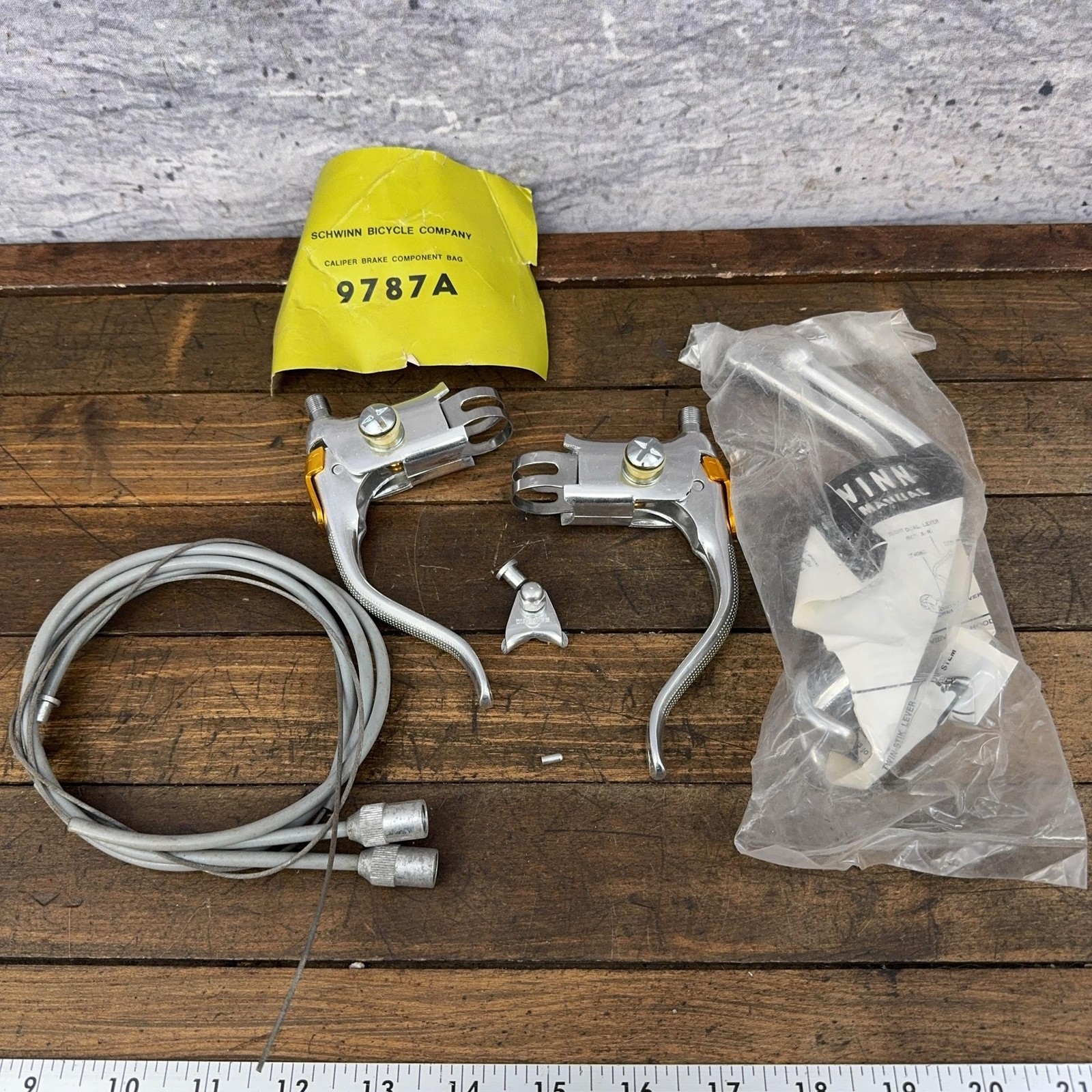 Vintage Schwinn Brake Levers Pair Caliper 9787A NOS Silver 4-Finger Cables Grey