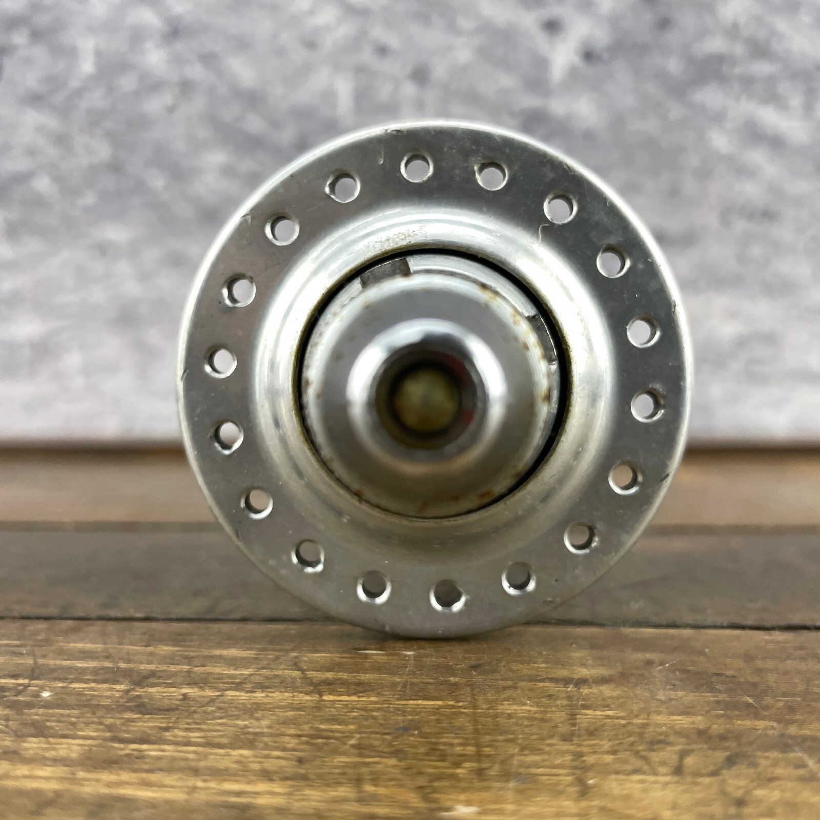 Vintage Suntour XC Front Hub Sealed Bearing 36 Hole 36h 80s Mountain Bike Skewer