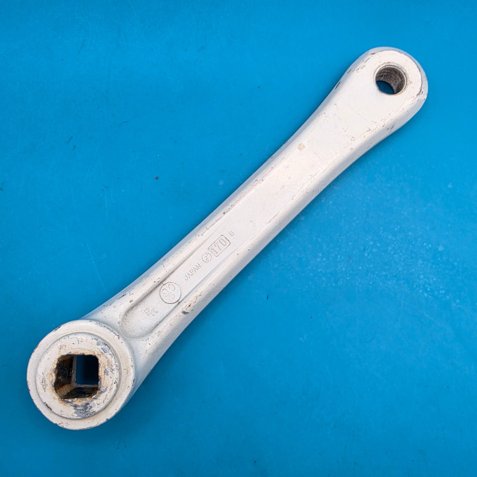 Sakae FT Single Speed Square Taper Crankset 170mm 46 Tooth White Alloy f22