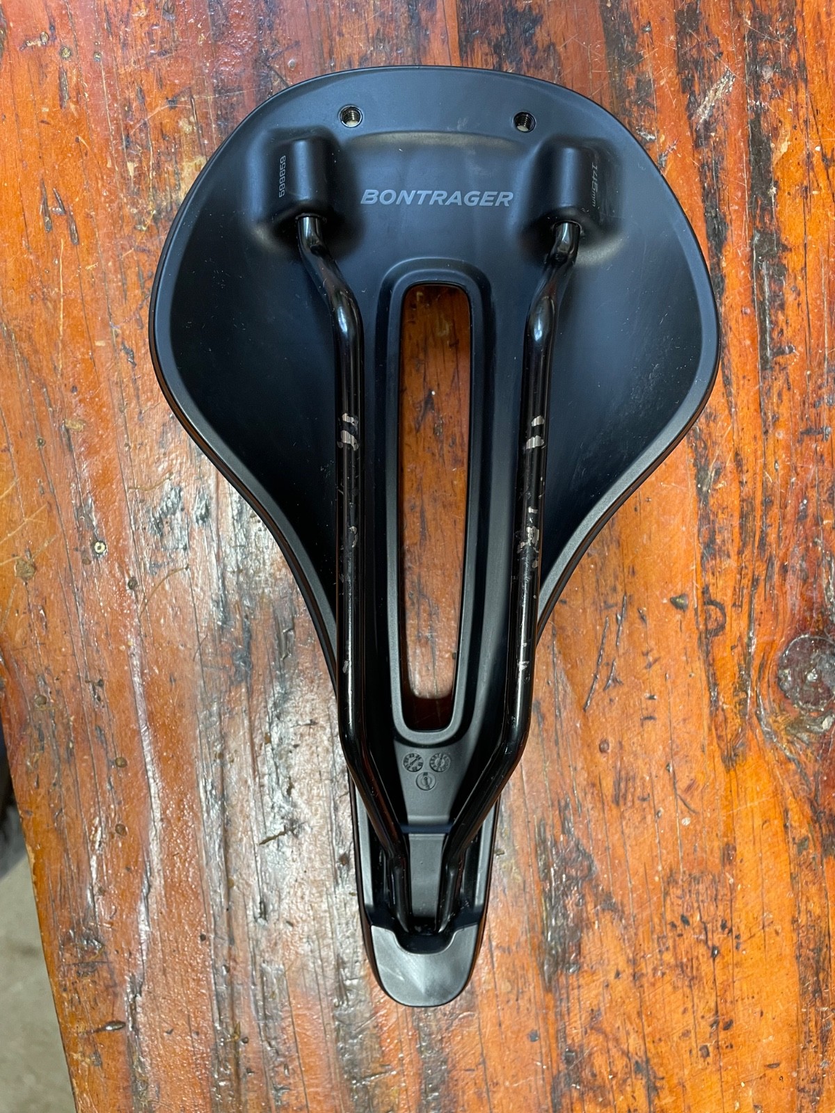 Bontrager Verse Comp, 145 mm with steel rails