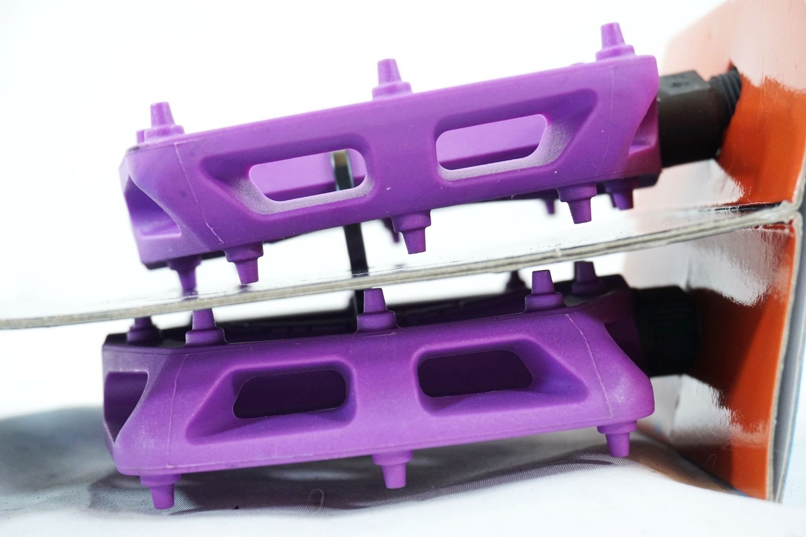 DMR Bikes V6 Flat Pedal Purple New