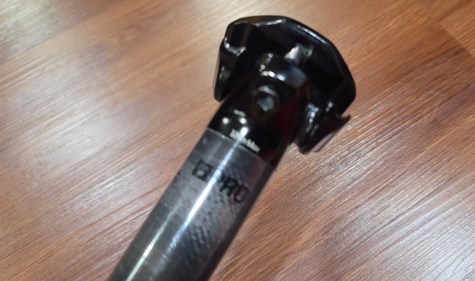 Bontrager PRO Carbon Seatpost 31.6mm X 400mm Black Alloy Head Plain 275g