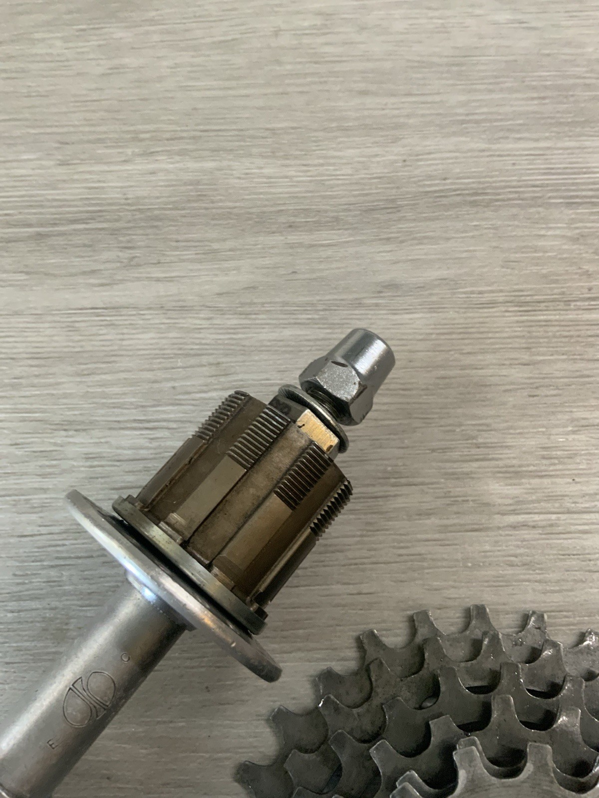 SHIMANO REAR HUB 36 HOLE 6 SPEED SHIMANO UNIGLIDE CASSETTE 14-28 TOOTH