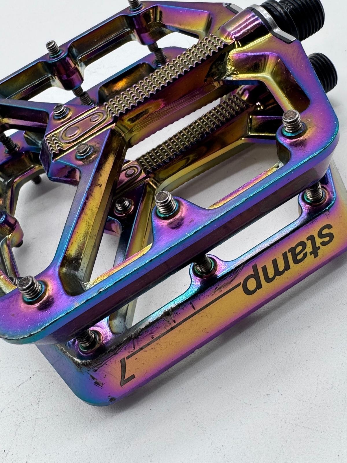 Crankbrothers Large Platform Stamp 7 Bike Pedals – Oil Slick